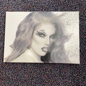 Jeffree Starr Cosmetics Cremated Palette